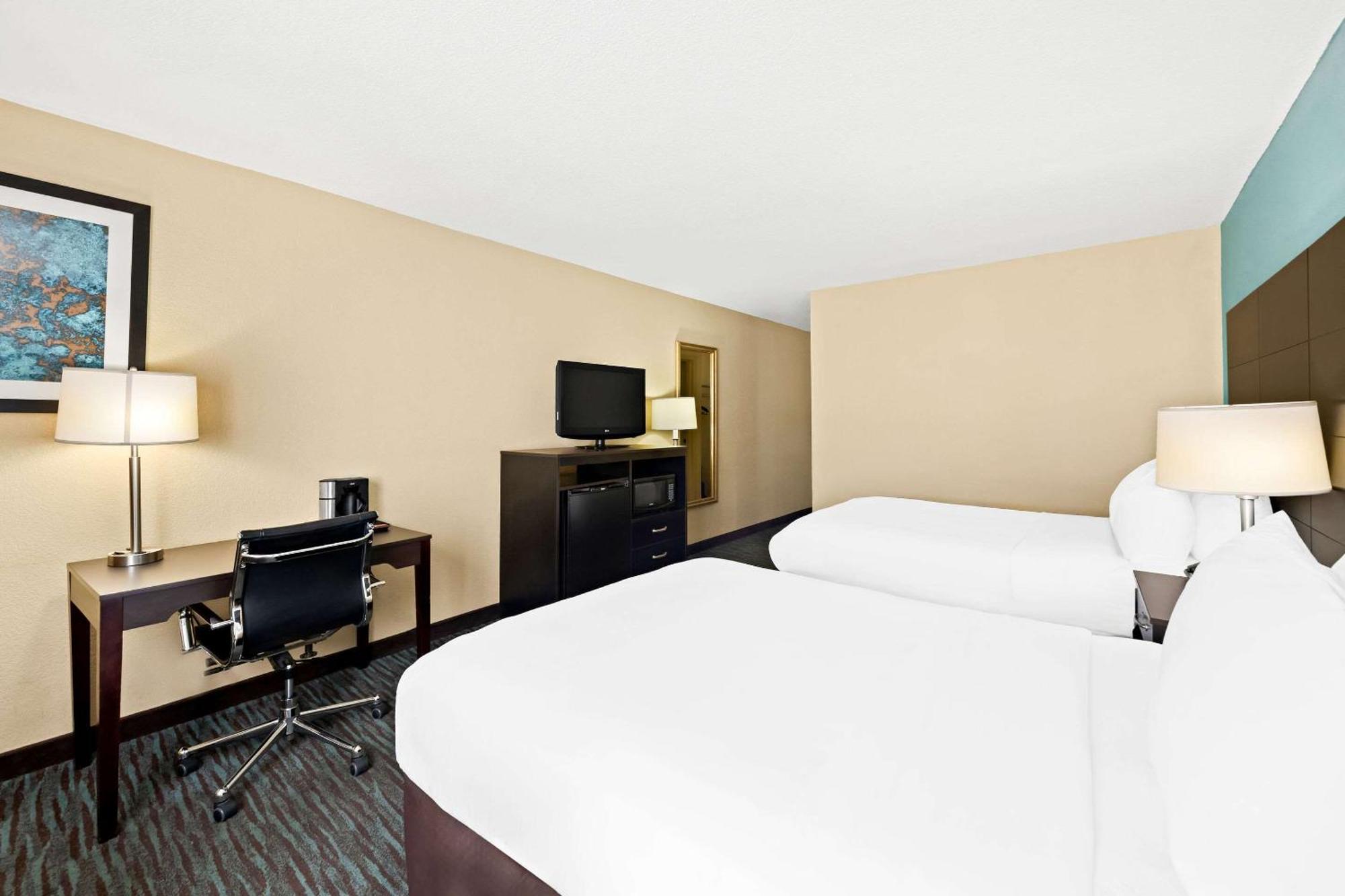 Quality Inn Dayton Airport Englewood Exterior foto