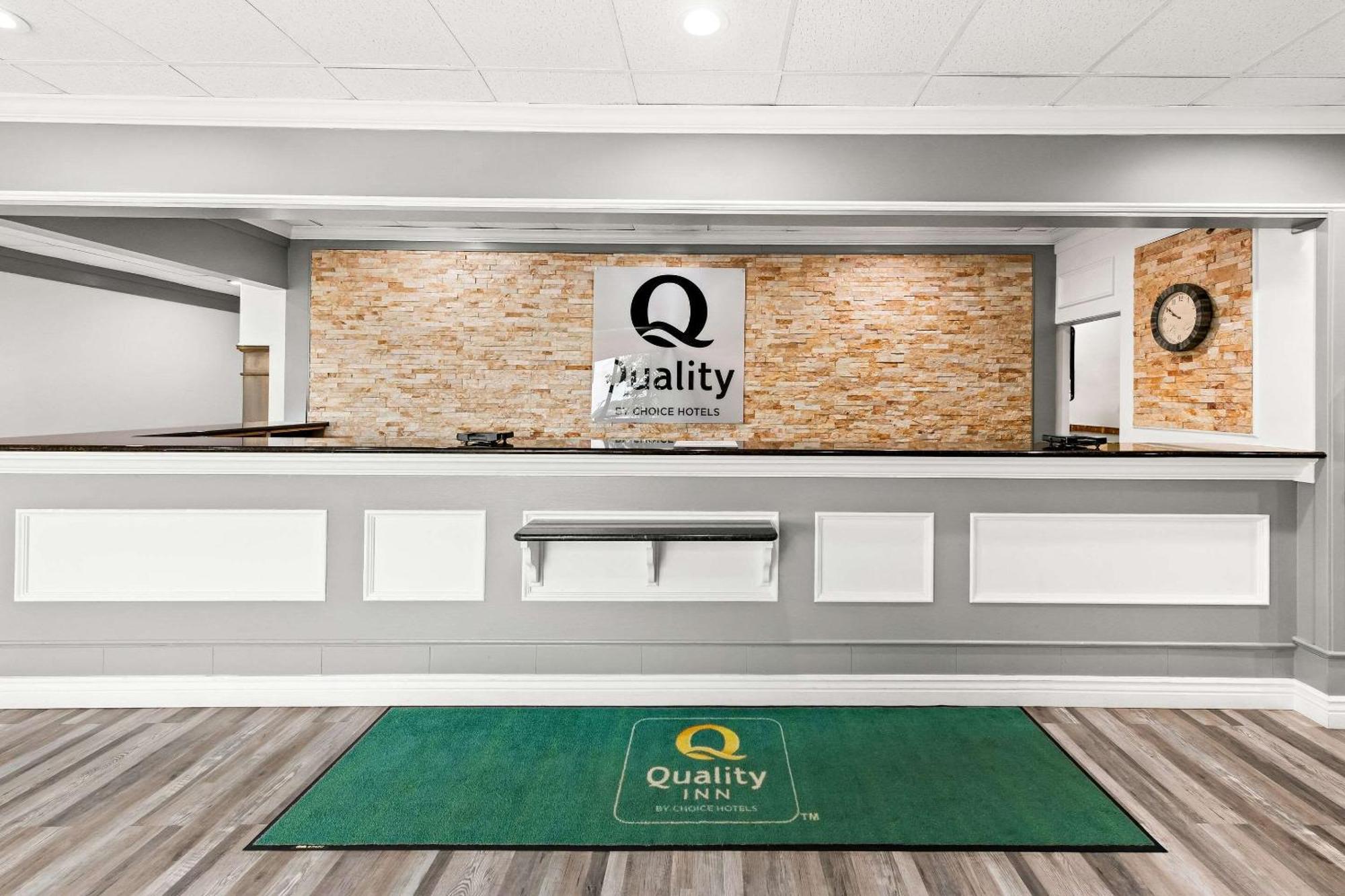 Quality Inn Dayton Airport Englewood Exterior foto